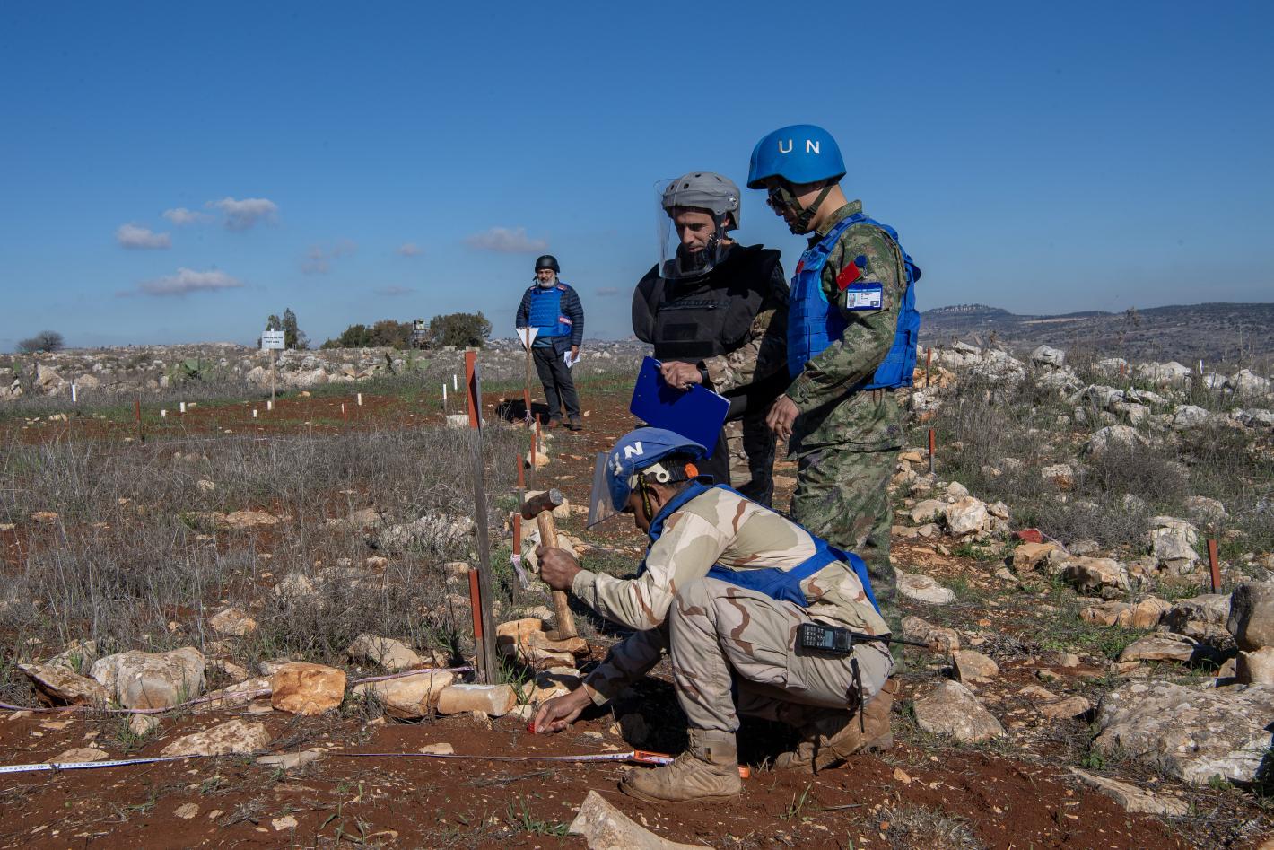 UNIFIL hands over cleared minefield to LAF