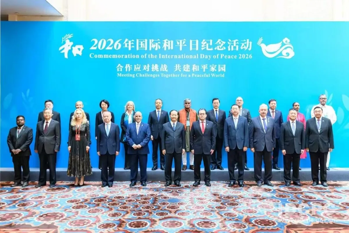 COSMaimounaWuhanGroupPhoto.jpeg.jpeg